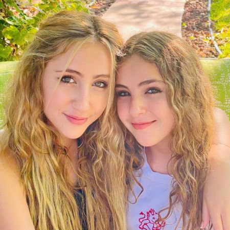 Ava Kolker with her sister Lexy Kolker.